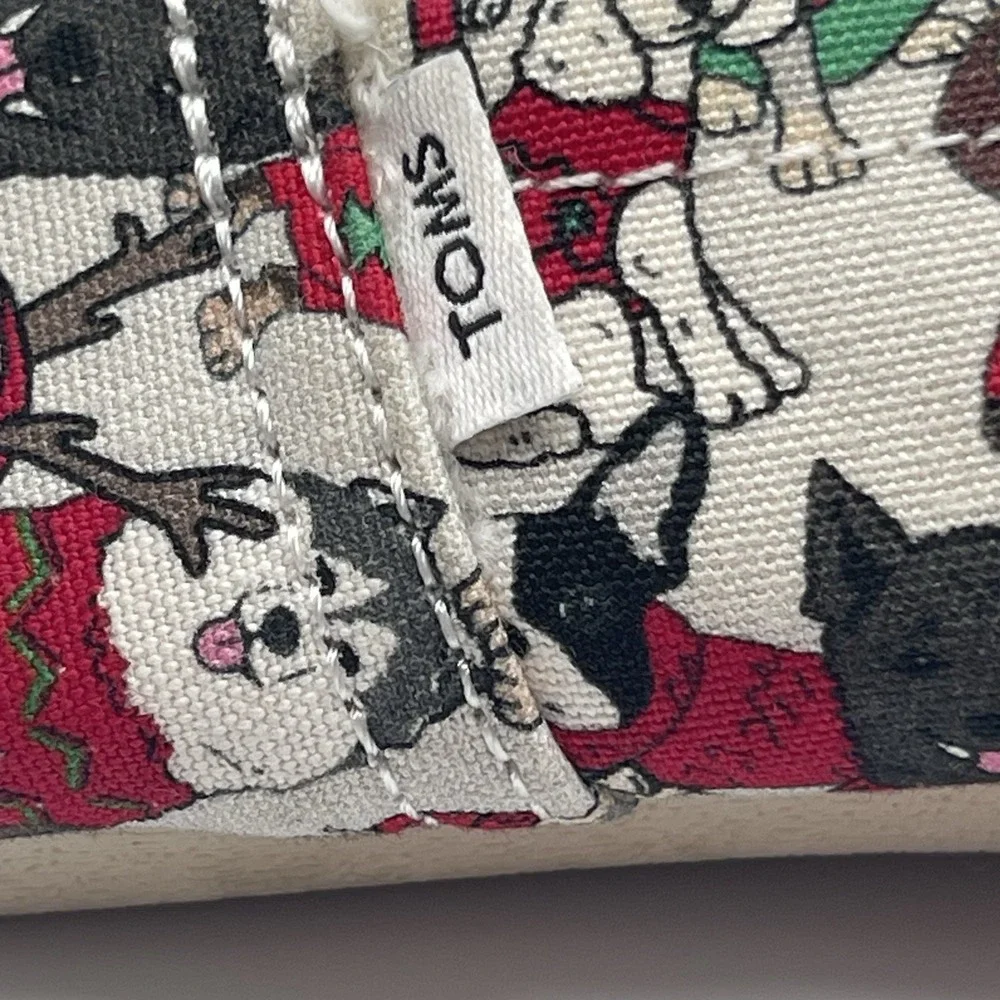 TOMS DOGS IN CHRISTMAS SWEATERS w/ Faux Shearling Womens Size‎ 9.5